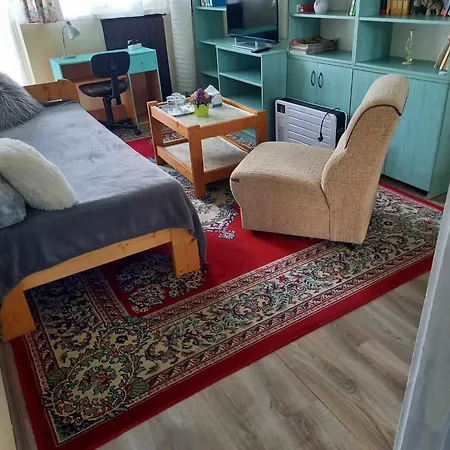 Valeria Vendeghaz 3*