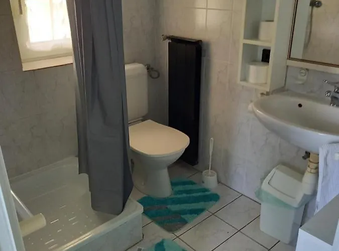 Valeria Vendeghaz 3*